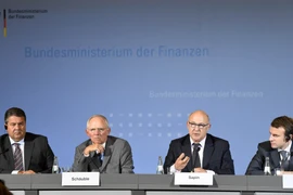 Pháp và Đức cam kết thúc đẩy đầu tư nhằm vực dậy nền kinh tế 