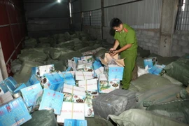 Hà Nội tăng cường phối hợp chống buôn lậu, gian lận thương mại