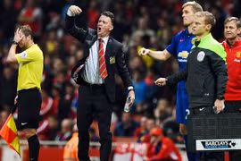 Với Van Gaal, M.U sẽ tái hiện lại cú nước rút của Sir Alex?