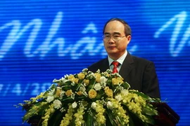 Phó Thủ tướng Nguyễn Thiện Nhân đến dự và phát biểu tại Lễ kỷ niệm. (Ảnh: Huy Hùng/TTXVN)