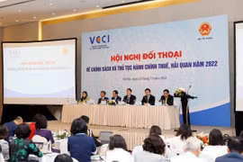 Toàn cảnh Hội nghị đối thoại về chính sách và thủ tục hành chính thuế, hải quan năm 2022, ngày 22/11. (Ảnh: Phạm Hậu/TTXVN)