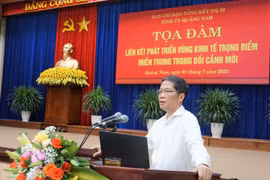 Đồng chí Trần Tuấn Anh, Ủy viên Bộ Chính trị, Trưởng Ban Kinh tế Trung ương, Trưởng Ban Chỉ đạo phát biểu. (Ảnh: Vietnam+)