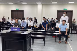 Các bị cáo tại phiên tòa. (Ảnh: Kim Anh/TTXVN)
