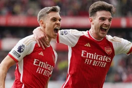 Arsenal tiếp tục đứng ngôi đầu bảng Premier League. (Nguồn: Getty Images)