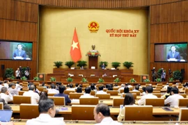 Trong tuần 27-31/5, Quốc hội thảo luận về dự thảo Luật Bảo hiểm xã hội (sửa đổi); dự thảo Luật Tổ chức Tòa án nhân dân (sửa đổi); dự thảo Luật Thủ đô (sửa đổi); dự thảo Luật Công nghiệp quốc phòng, an ninh và động viên công nghiệp. (Ảnh: Doãn Tấn/TTXVN)