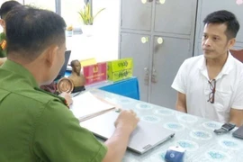 Võ Thành Đoạt bị bắt để điều tra về hành vi lừa đảo chiếm đoạt tài sản. (Ảnh: Công an tỉnh Bạc Liêu cung cấp/TTXVN phát)