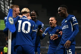 Chelsea giành chiến thắng kịch tính trước Newcastle United