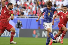 Ayase Ueda lập cú đúp giúp Nhật Bản thẳng tiến vòng 1/8 Asian Cup 2023. (Nguồn: AFP)
