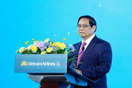 Thủ tướng Phạm Minh Chính phát biểu tại Lễ kỷ niệm 30 năm Vietnam Airlines mở đường bay thẳng tới Hàn Quốc. (Ảnh: Dương Giang/TTXVN)