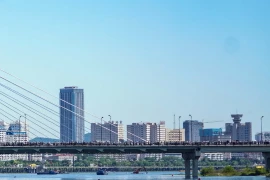 Quang cảnh thành phố Cát Lâm (Trung Quốc), nơi bốn người nước ngoài bị đâm khi đang đến thăm công viên Beishan. (Nguồn: Xinhua)