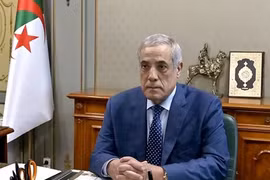 Thủ tướng Nadir Larbaoui đã đệ đơn từ chức của chính phủ lên Tổng thống Abdelmadjid Tebboune. (Nguồn: radioalgerie)