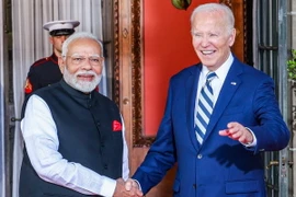 Thủ tướng Ấn Độ Narendra Modi (trái) và Tổng thống Mỹ Joe Biden tại cuộc gặp ở bang Delaware ngày 21/9/2024. (Ảnh: ANI/TTXVN)