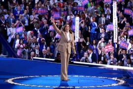 Ứng viên Tổng thống của đảng Dân chủ, Phó Tổng thống Kamala Harris tại Đại hội Toàn quốc của đảng Dân chủ (DNC) ở Chicago, bang Illinois, Mỹ, ngày 19/8/2024. (Ảnh: Getty Images/TTXVN)