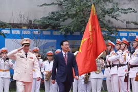 Chủ tịch nước Võ Văn Thưởng chúc Tết cán bộ, chiến sỹ Bộ Tư lệnh Cảnh vệ