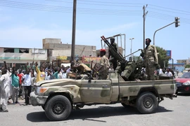 Binh sĩ quân đội Sudan tại thành phố Port Sudan, thủ phủ bang Biển Đỏ ngày 16/4/2023. (Ảnh: AFP/TTXVN)