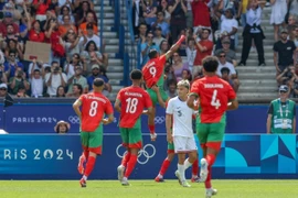 Tiền đạo Rahimi Soufiane (9) ăn mừng sau khi mở tỷ số cho Olympic Maroc. (Ảnh: Hoàng Linh/TTXVN)