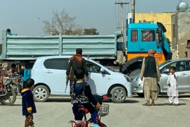 Hiện trường vụ đánh bom liều chết tại Kandahar, Afghanistan, ngày 21/3/2024. (Ảnh: AFP/TTXVN)