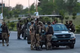 Lực lượng binh sỹ Pakistan. (Ảnh: AFP/TTXVN)