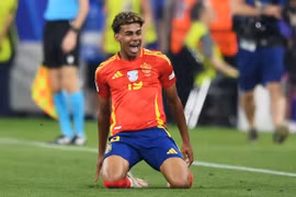 Lamine Yamal trở thành cầu thủ trẻ nhất ghi bàn ở EURO và World Cup. (Nguồn: Getty Images)