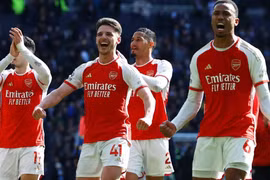 Arsenal tiếp tục đứng đầu Premier League sau trận thắng Tottenham. (Nguồn: Getty Images)