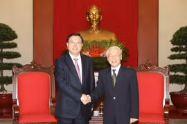 Tổng Bí thư Nguyễn Phú Trọng tiếp ông Trương Đức Giang, Ủy viên Thường vụ Bộ Chính trị, Ủy viên trưởng Ủy ban Thường vụ Đại hội Đại biểu Nhân dân Toàn quốc Trung Quốc. (Ảnh: Trí Dũng/TTXVN)