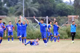 Đội tuyển Việt Nam tập luyện trước trận đấu với đội Indonesia. (Ảnh: Minh Tiến/TTXVN)