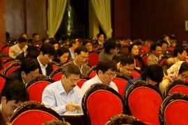 Đại biểu tham dự hội nghị học tập, quán triệt Nghị quyết Trung ương 4 (Ảnh: Anh Linh/TTXVN) 