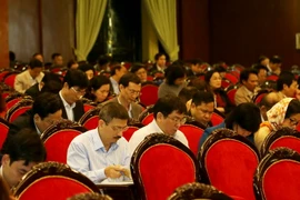 Đại biểu tham dự hội nghị học tập, quán triệt Nghị quyết Trung ương 4 (Ảnh: Anh Linh/TTXVN) 