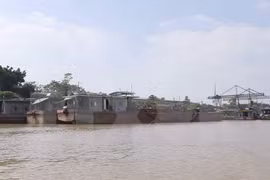 Một góc sông Hồng. (Ảnh: Doãn Tấn/TTXVN)