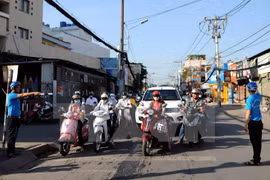 Các phương tiện lưu thông trên đường tại Thành phố Hồ Chí Minh. (Ảnh minh họa: An Hiếu/TTXVN)