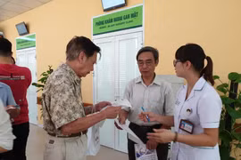Mỗi người dân sẽ có một mã định danh y tế (ID) duy nhất và tồn tại suốt đời. (Ảnh: T.G/Vietnam+)