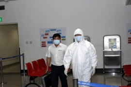 Hai người Nigeria bị sốt không có triệu chứng liên quan đến Ebola