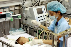 Nhiều trẻ mắc ho gà nhập viện trong tình trạng nguy kịch 