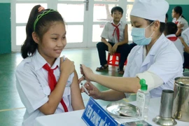 Chiến dịch tiêm vắcxin sởi-Rubella đạt hiệu quả an toàn ở 4 tỉnh-thành