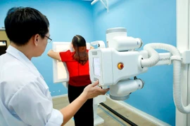 [Mega Story] Xã hội hóa thiết bị y tế: Công tư đang trà trộn lẫn nhau?