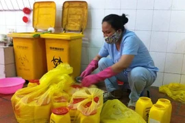 Bài toán rác thải y tế: Lời giải trong "tay" các bệnh viện