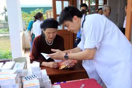 Nâng cao chất lượng dịch vụ y tế, khám chữa bệnh cho nhân dân