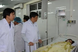 Miễn viện phí điều trị bệnh nhân trong vụ tai nạn xe khách ở Sapa 