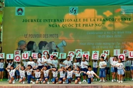 Các em học sinh trường tiểu học Minh Đạo (Quận 5, TP.HCM) biểu diễn văn nghệ tại Ngày hội Pháp ngữ 2016. Ảnh minh họa. (Ảnh: Thế Anh/TTXVN)