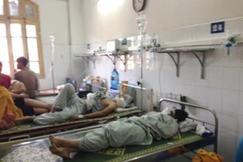 Nạn nhân vụ cháy ở Bar Luxury bị nhiễm độc khí và bỏng hô hấp nặng