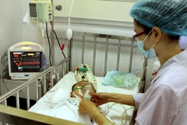 Thêm 30 máy thở cho bệnh nhi để phòng, chống dịch bệnh 