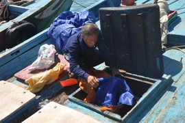 Chuyện những ngư dân vượt phong ba bão táp Biển Đông 