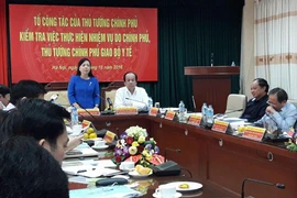 Hình ảnh trong buổi làm việc giữa Bộ Y tế với Tổ công tác của Thủ tướng Chính phủ. (Ảnh: PV/vietnam+)