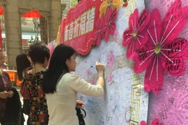 Tập quán tín ngưỡng của người dân Hong Kong. (Ảnh: Mỹ Anh/Vietnam+)