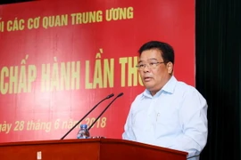 Ủy viên Trung ương Đảng, Bí thư Đảng ủy Khối các cơ quan Trung ương Sơn Minh Thắng phát biểu khai mạc Hội nghị. (Ảnh: Phương Hoa/TTXVN)