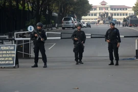 Cảnh sát Indonesia. (Ảnh: THX/TTXVN)