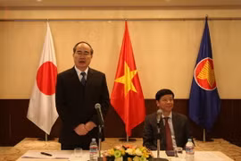 Bí thư Thành ủy Thành phố Hồ Chí Minh Nguyễn Thiện Nhân phát biểu tại Đại sứ quán Việt Nam tại Nhật Bản. (Ảnh: Hồng Hà/Vietnam+)