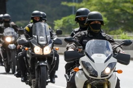 Lực lượng an ninh Venezuela tuần tra tại Caracas. (Ảnh: AFP/TTXVN)