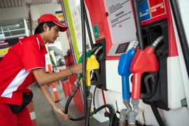 Một trạm xăng ở Jakarta của Indonesia. (Ảnh: AFP/TTXVN)