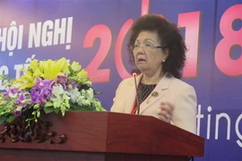 Bà Suchitra Prasansuk, Chủ tịch Hội Thính học thế giới, phát biểu khai mạc Hội nghị. (Ảnh: Đinh Hằng/TTXVN)